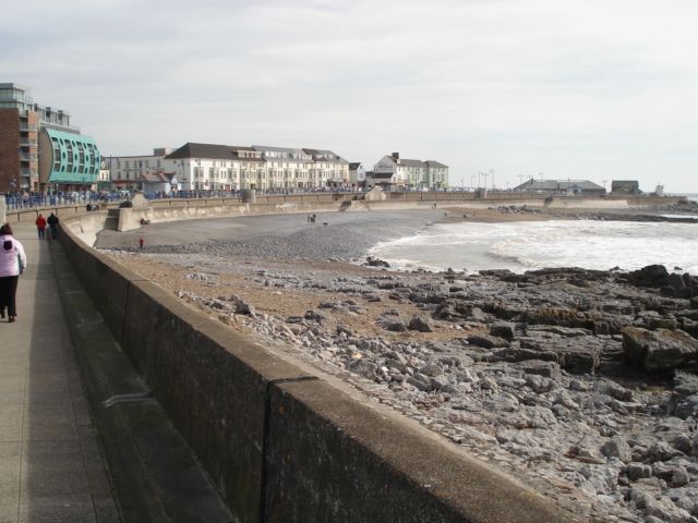 File:Porthcawl Seafront.jpg