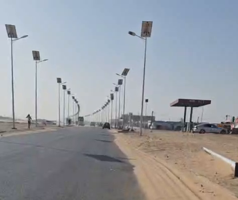 File:Road in Chami, Mauritania.png