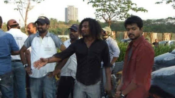 File:Tamil-movies-vijay-thalaiva-movie-on-location-stills08.jpg