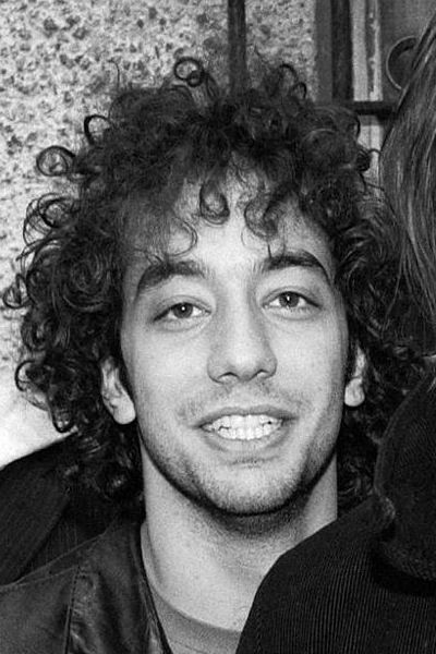 File:Albert Hammond Jr. 2002.jpg