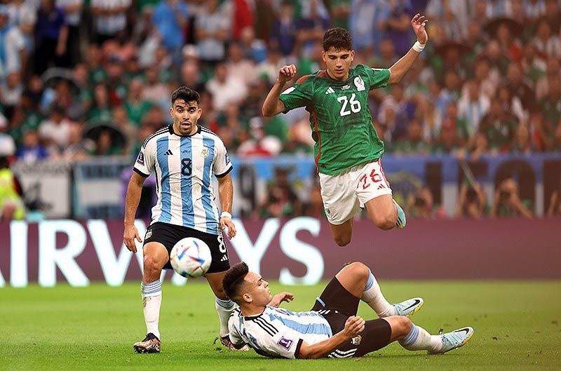 File:Arg vs mex acuna lautaro y kevinalvarez.jpg