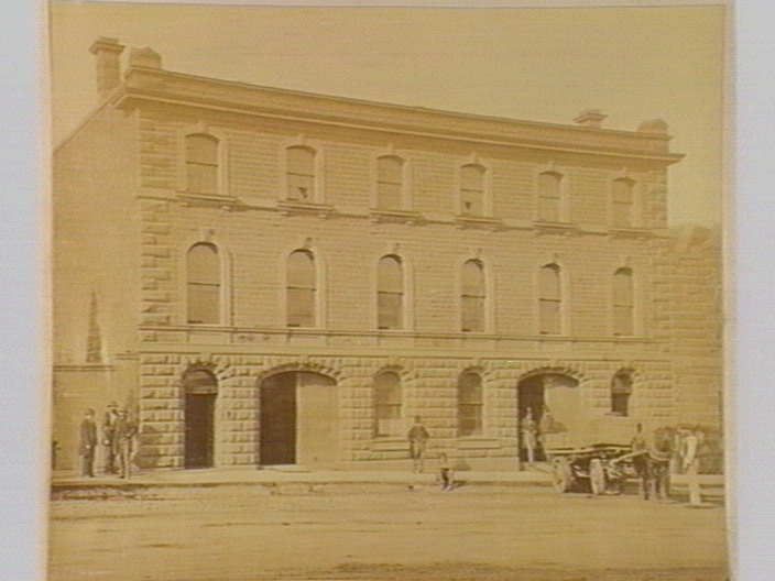 File:Holmes White & Co, William Street, Melbourne.jpg