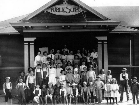 File:IrvineSchoolhouse1899.jpg