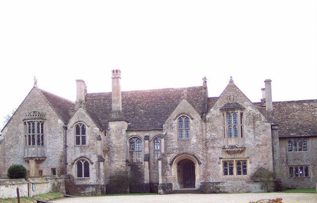 File:Great Chalfield Manor 12.jpg