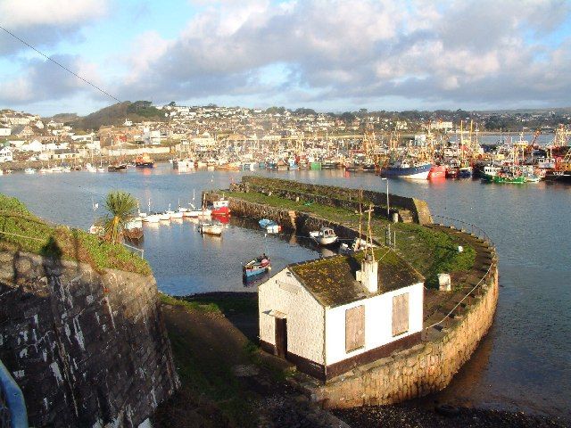 File:Newlyn Harbour - geograph.org.uk - 23630.jpg