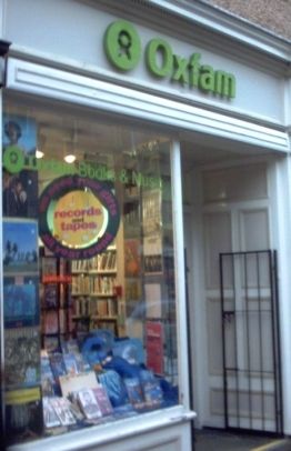 File:Oxfambookshop.JPG