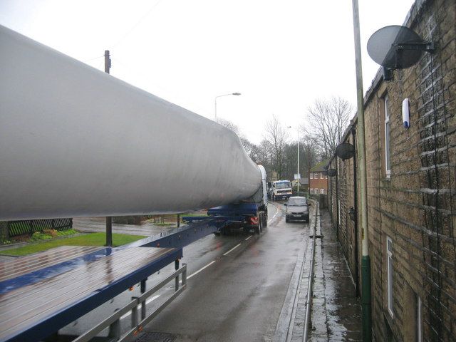 File:Rochdale Road Edenfield.jpg