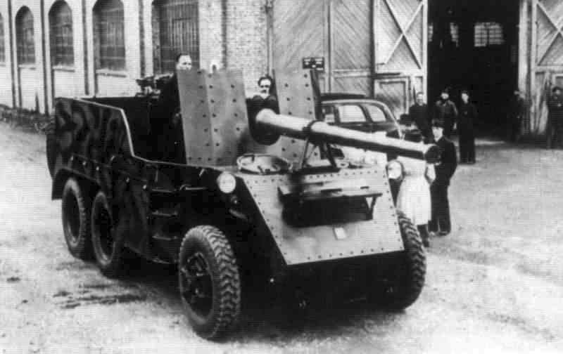 File:Semovente Ruotato da 90-53 Breda 501.jpg