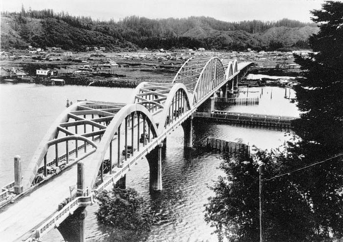 File:Umpqua River Bridge 1939.jpg