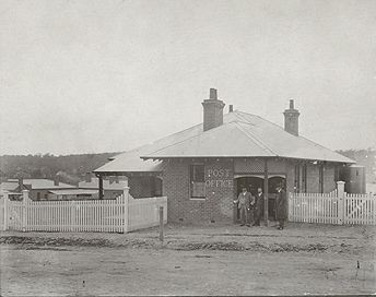 File:Newbridge Post Office (2751507507).jpg