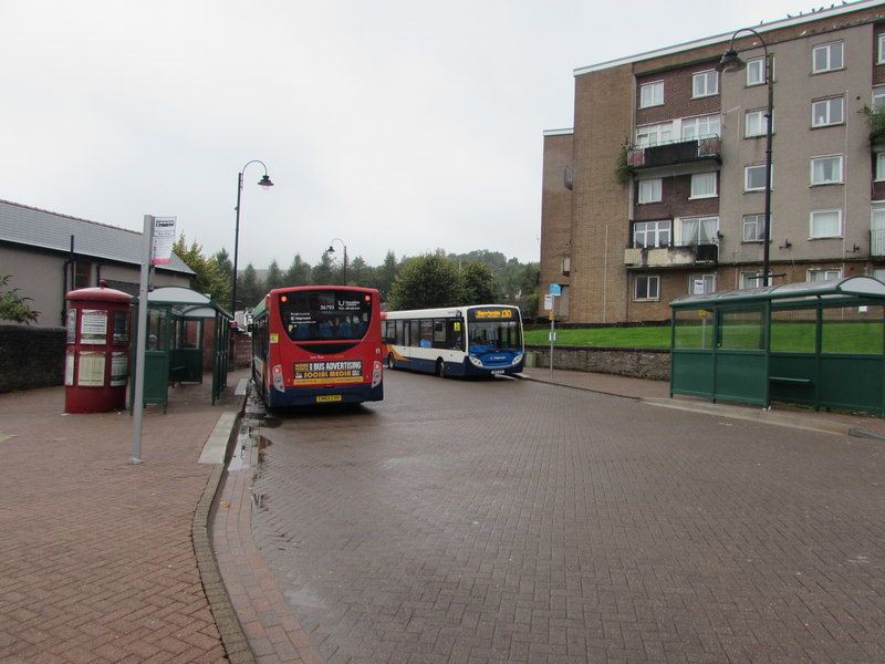 File:Tonypandy bus station (geograph 5544730).jpg