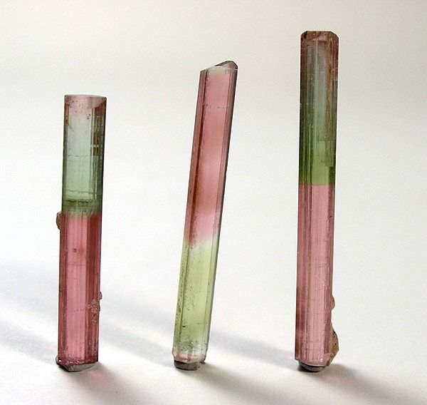 File:Tourmaline-32108.jpg