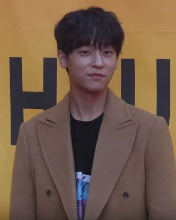 File:181024 병헌.jpg