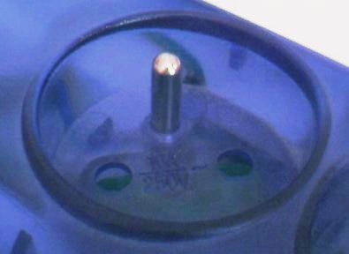 File:Blue French power strip - socket.jpg