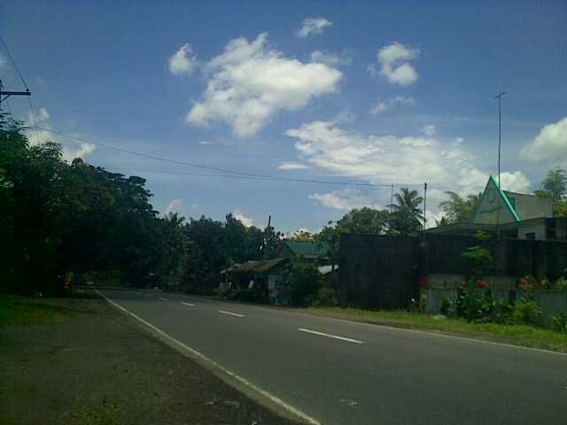 File:Highway in Nabua.jpg