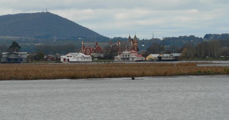 File:Lake wendouree (1).jpg