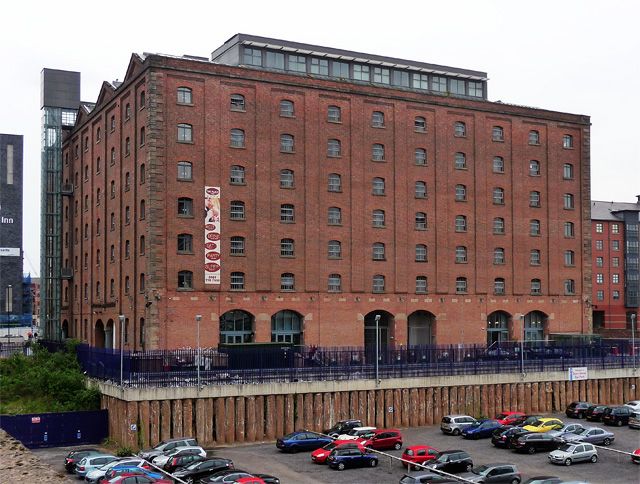 File:London Warehouse, Manchester.jpg