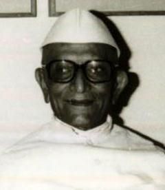 File:Morarji Desai (cropped).jpg