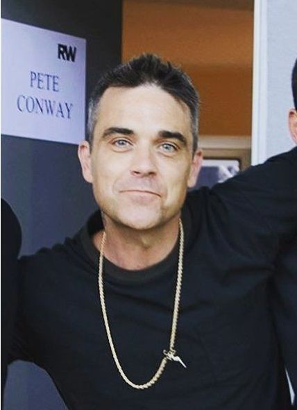 File:Robbie Williams in 2016.jpg