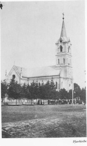 File:Rudolfsgnad-Kirche 1920.jpg