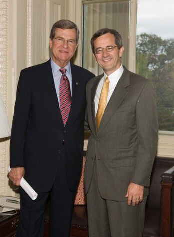 File:Trent Lott and Leslie Southwick.jpg