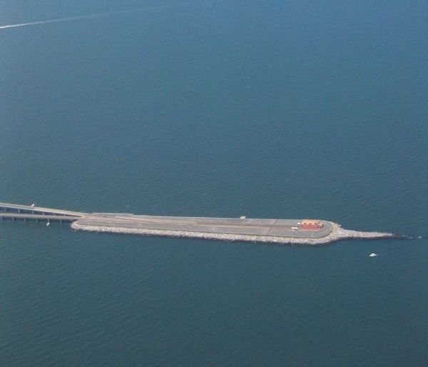 File:AerialviewoftheChesapeakeBayBridgeTunnel (cropped).jpg