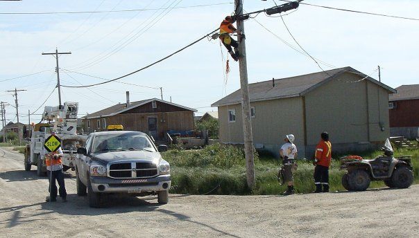 File:Attawapiskat FibreOptics July2009.jpg