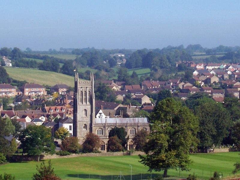 File:Bruton Abbey W.jpg