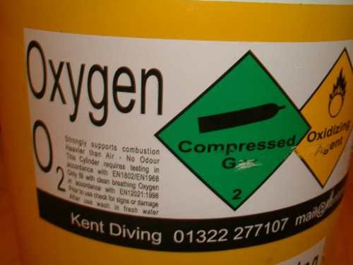 File:Diving cylinder oxygen label.JPG