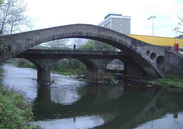 File:Old Bridge, Pontypridd, S. Wales.jpg