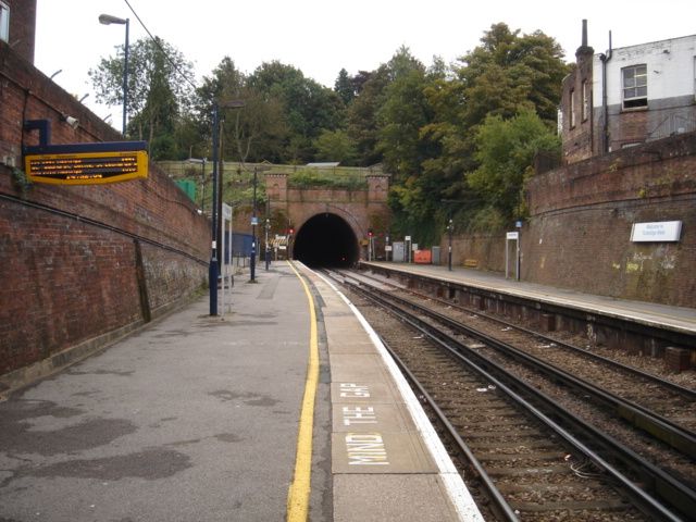 File:Tunbridge Wells Station 01.JPG