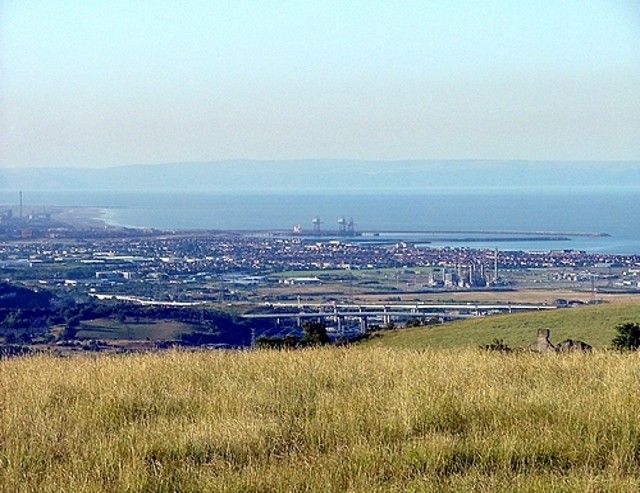 File:Baglan Bay - geograph.org.uk - 375259.jpg