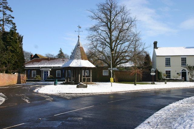 File:Balsham Bandstand - geograph.org.uk - 1439229.jpg