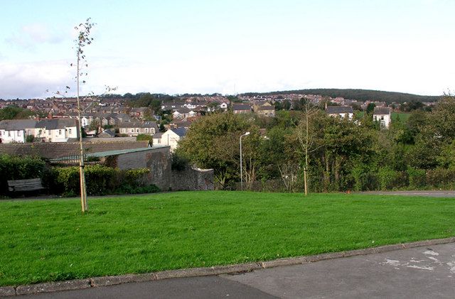 File:Cadoxton, Barry - geograph.org.uk - 270956.jpg