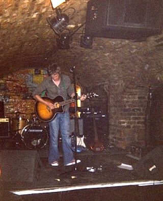 File:Cavernsoundcheck.jpg