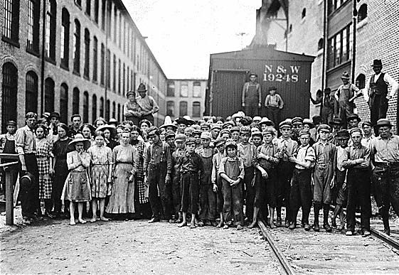 File:Child workers in Fries, Virginia.jpg