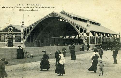 File:Gare-centrale-saint-brieuc.jpg