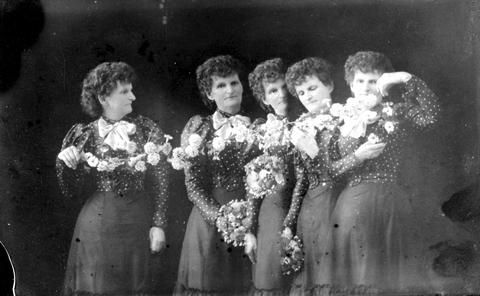 File:Hannah Maynard multiple exposure with garland.jpg