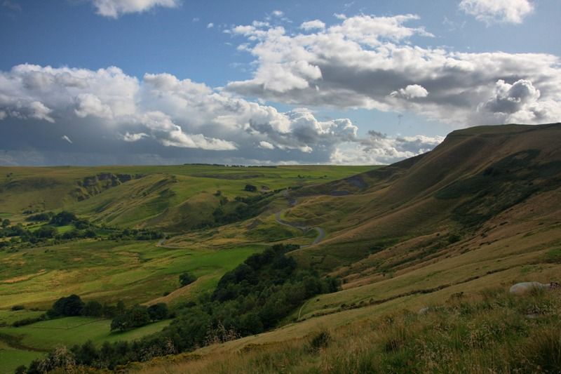 File:Mam Tor.jpg