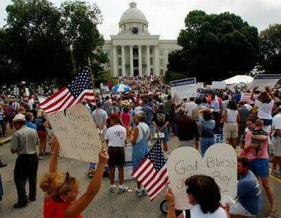 File:Moore rally.jpg