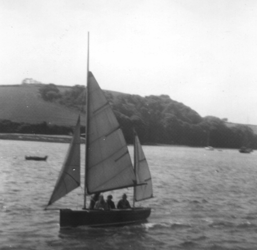 File:Salcombe Yawl 1967.png