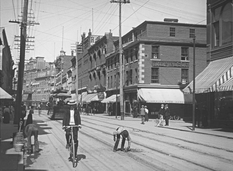 File:Sparks Street looking east.jpg