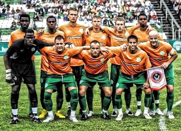 File:Ferencváros TC Team photo 2007.jpg