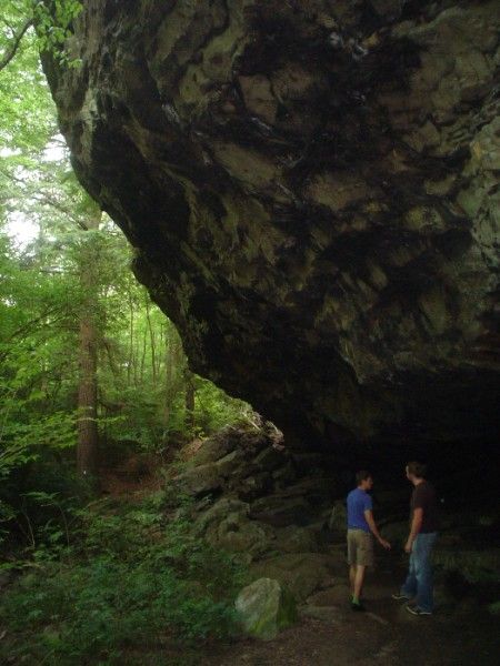 File:Fiery Gizzard Overhang June 2006.jpg