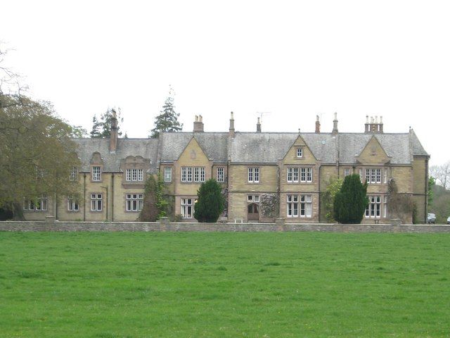 File:Gracious Carham Hall.jpg