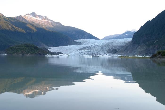 File:Mendenhall Glacier 2004 08 15.jpg