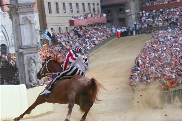 File:Palio di Siena 2008 (2).jpg