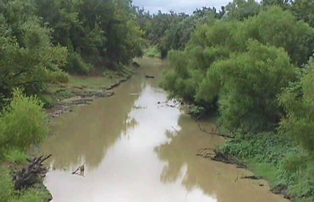 File:Poteau River Panama Oklahoma.jpg