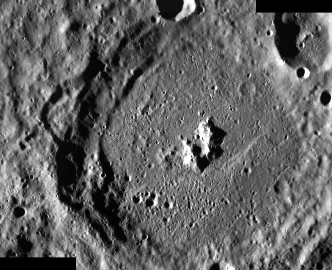 File:Sōseki crater EW0213156215G EW0213199678G.jpg