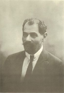 File:Saul Yanovsky c. 1910.jpg